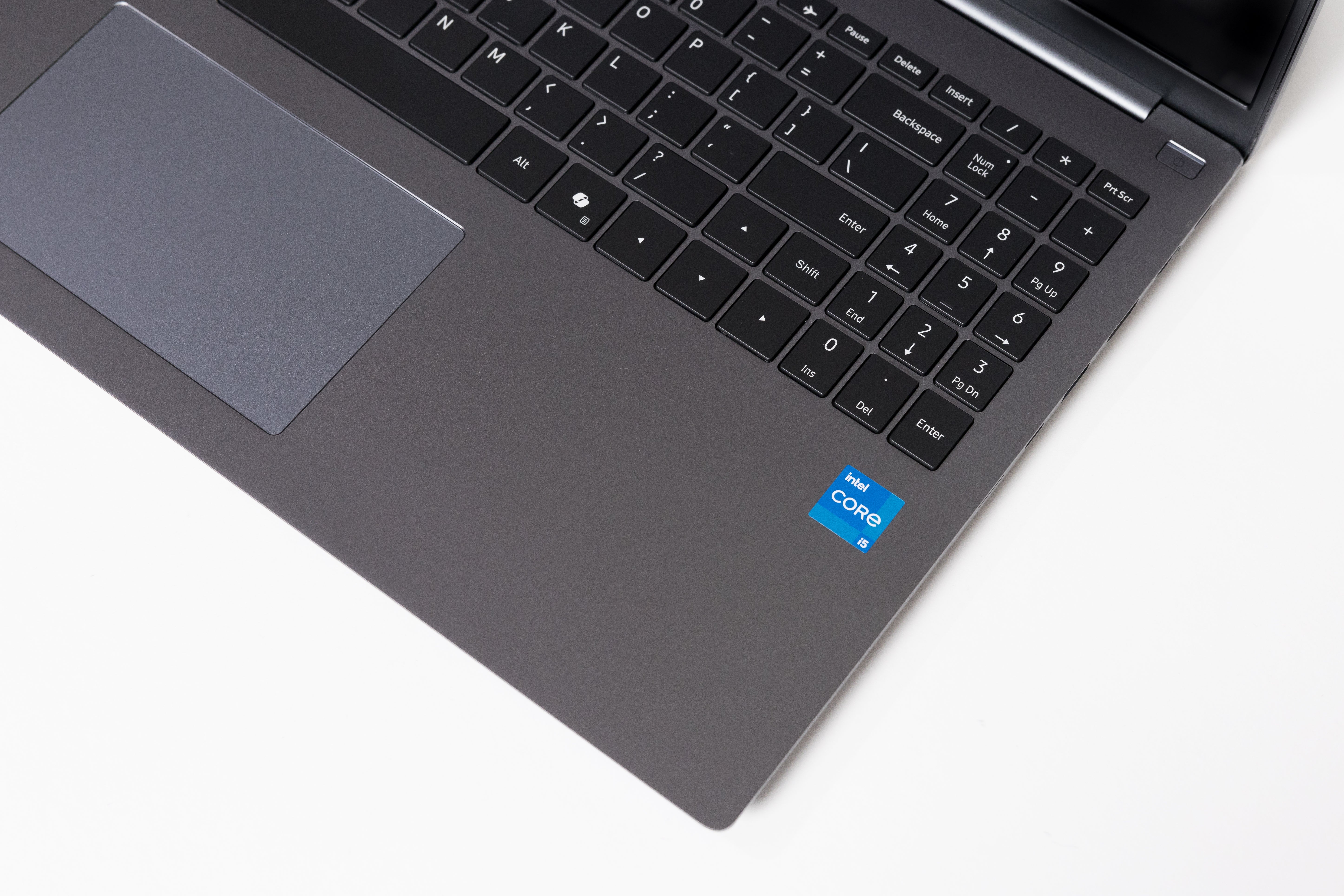 VAIO FS 16" All-Aluminum Laptop  | Windows 11 Home | Intel® Core™ i5-1235U | 16GB RAM | 512 GB SSD | FHD Matte Display | THX® Spatial Audio - Image 7