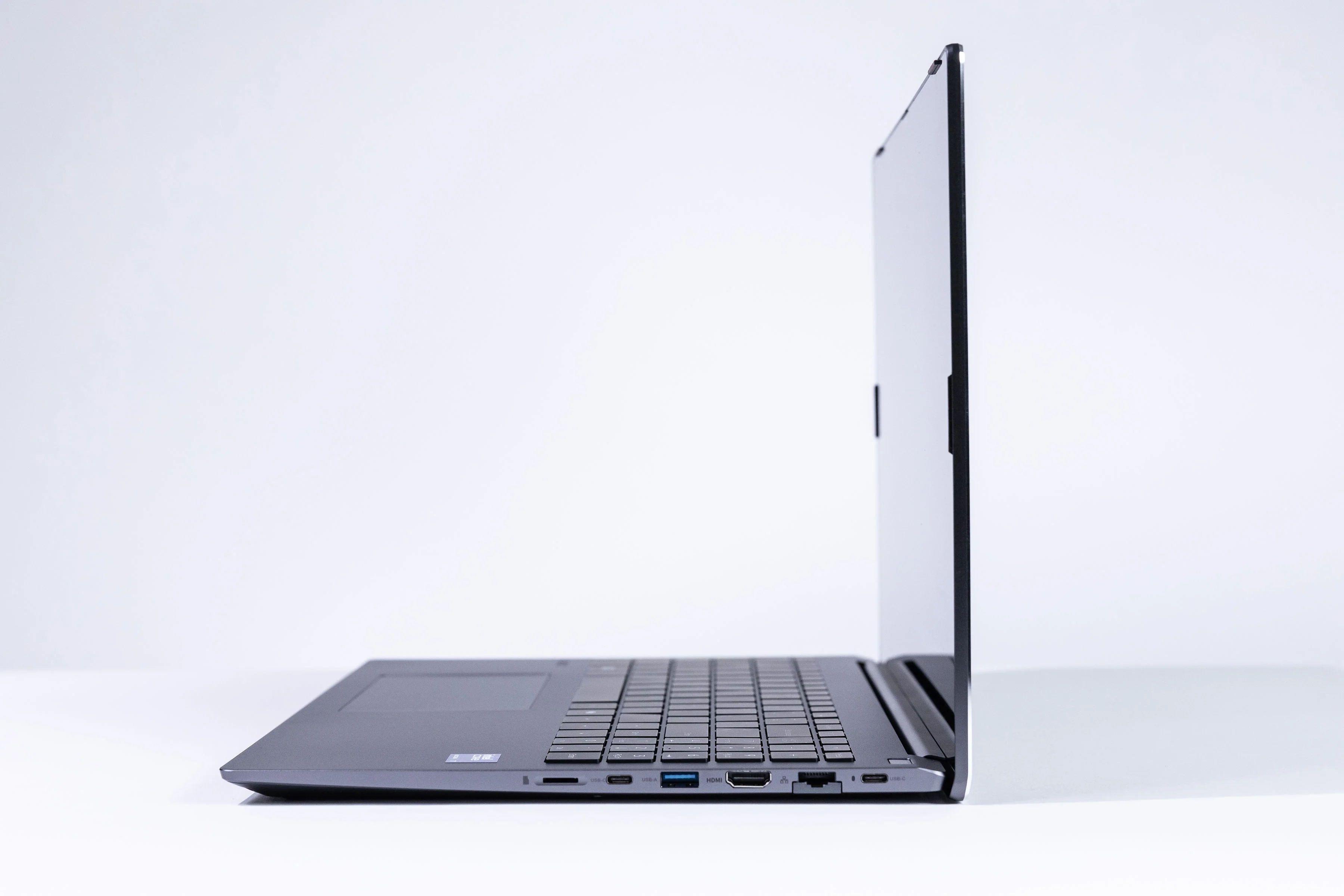 VAIO FS 16" Laptop | Windows 11 Home | Intel® Core™ Ultra 7 (16-Core, AI) | FHD Touch Display | THX® Spatial Audio | All-Aluminum Chassis - Image 6
